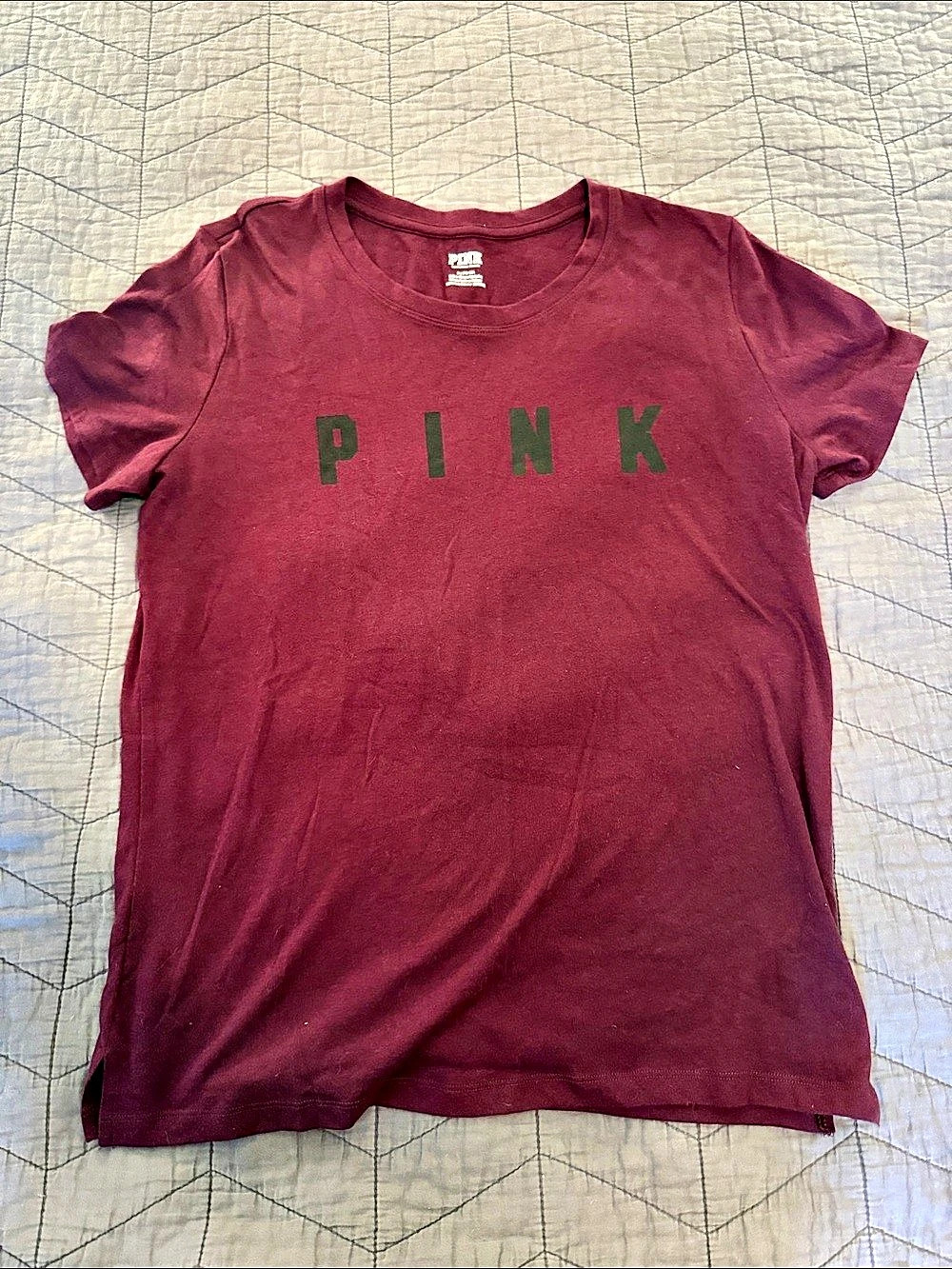 PINK Short Sleeve Tee Burgundy Size Medium